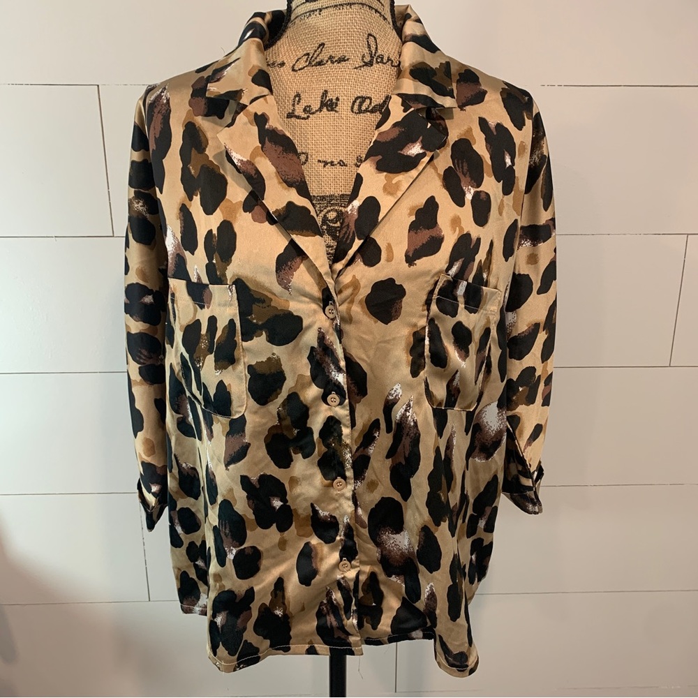 Nasty Gal Short Sleeve Satin Leopard PJ Pajama Top - 6